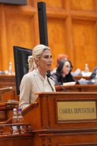 Raluca Turcan acuză PSD de „tupeu” pentru chemarea premierului Ilie Bolojan în Parlament